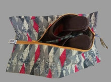 Load image into Gallery viewer, Fabric Shoe Bag
